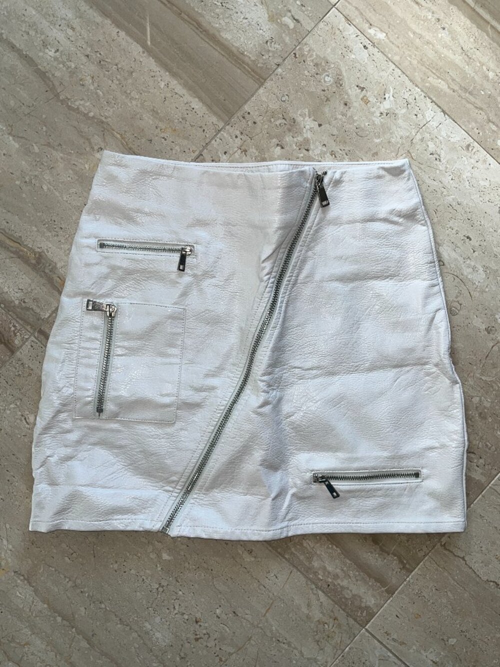IamGia White Faux Leather Mini Skirt